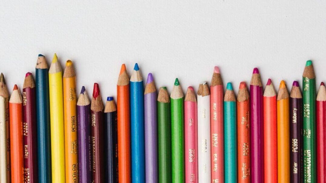 Coloured pencils lined up